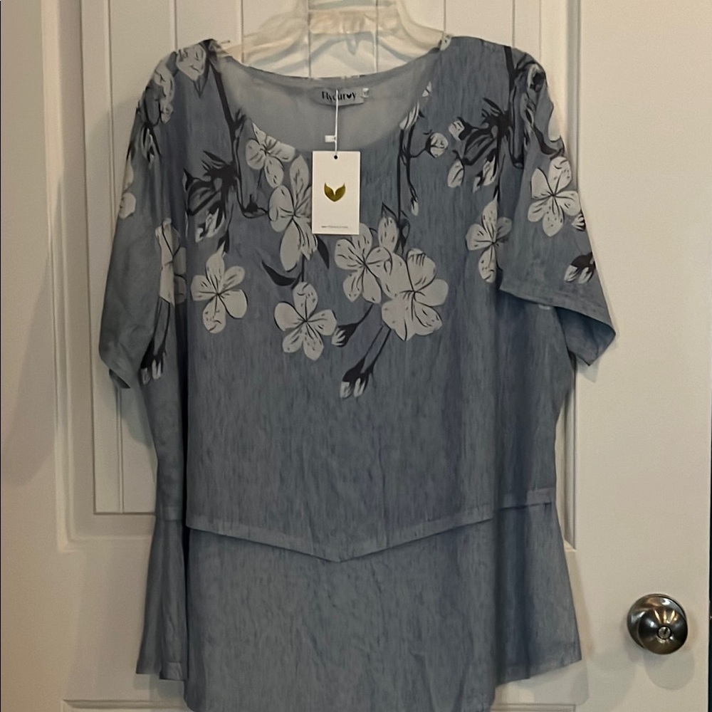 Belldini Blue Floral Women's Blouse